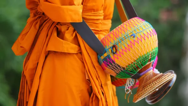 ฝันเห็นพระ