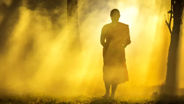 ฝันเห็นพระ