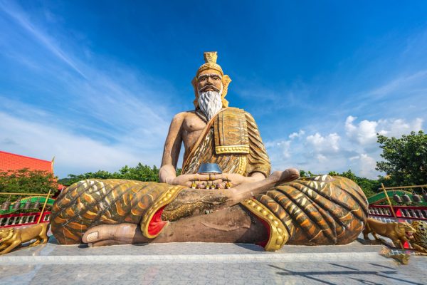 ฝันเห็นฤาษีนารอด