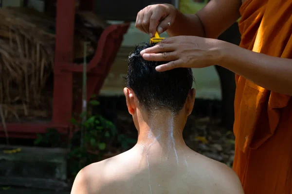 ฝันว่ามีงานบวชที่บ้าน - "Dreamed that there was an ordination ceremony at home"