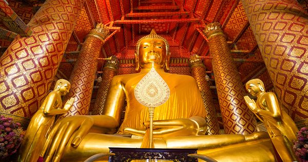 ไหว้ขอพรเสริม-"Pay respects and ask for additional blessings"