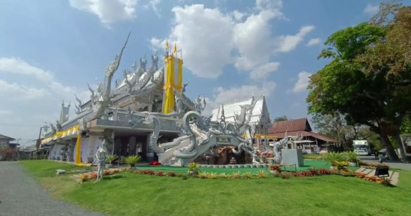 พระพุทธรูปปางห้ามสมุทร - "Buddha statue in the posture of restraining the sea"