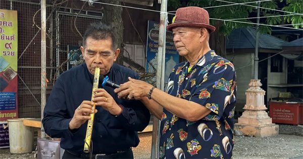 ธูปมงคลศิลปินดัง-"Auspicious incense sticks from famous-artists"