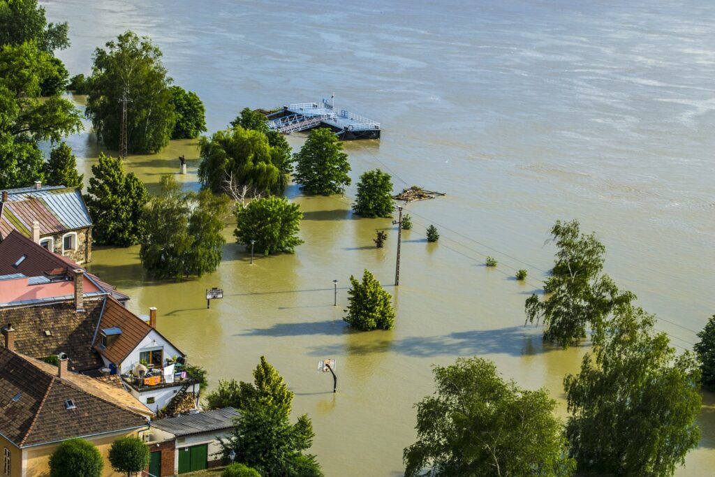 ปันเลขฝัน ทำนายฝัน น้ำท่วม flood