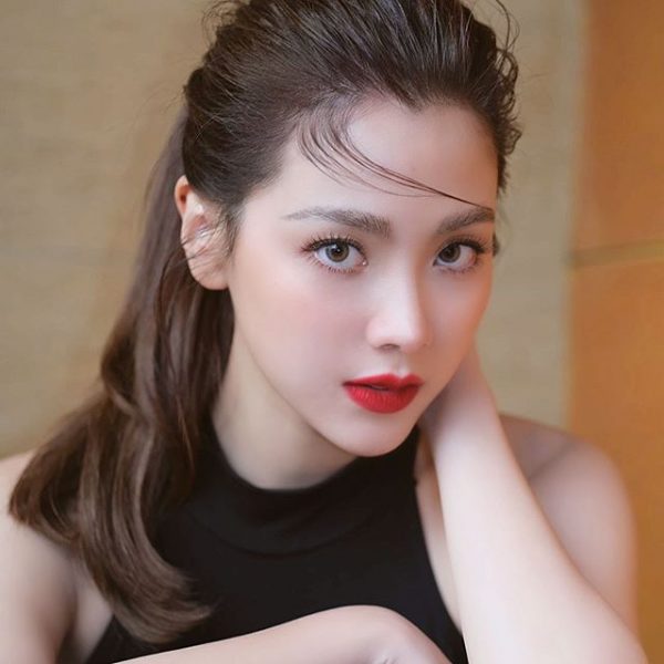 ใบเฟิร์น พิมพ์ชนก baifernbah