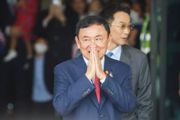 ทักษิณ ชินวัตร ทักษิณกลับไทยแล้ว