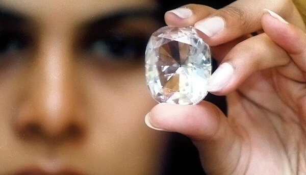 ฝันว่าได้เพชร 1 เม็ด -"Dreamed of getting a diamond, hit the numbers"