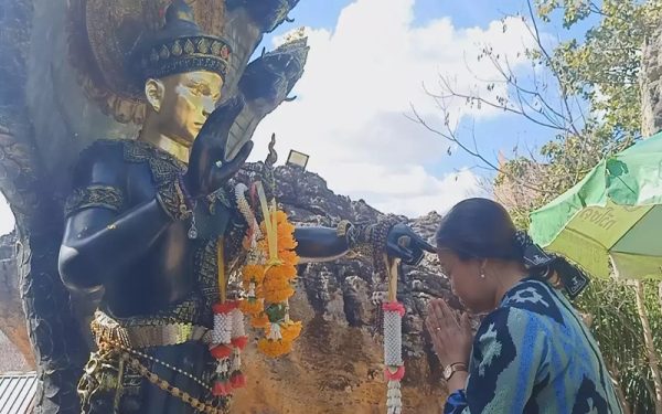 ฝันว่าแผ่นดินไหว เลขเด็ด-"Grandfather Mucalin - Goddess Takhian lucky-numbers"