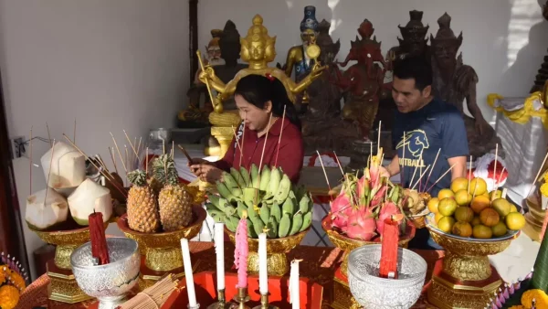 ปู่ฤาษีนารอด พุทธคุณ - "Grandfather Ruesinarod Buddhakhun"