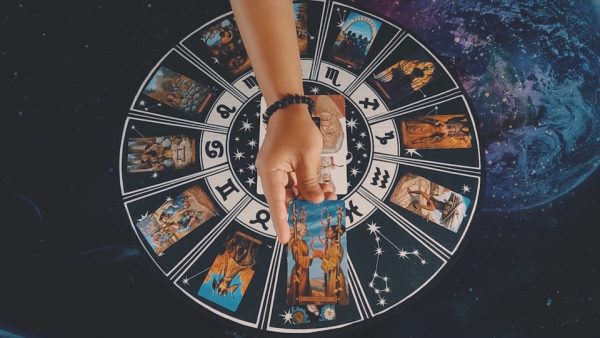 ดูดวงรายวันไพ่ยิปซี-''Daily horoscope with gypsy cards''