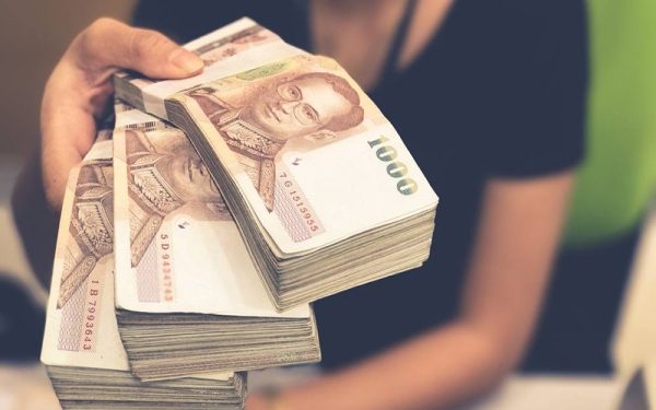 ฝันว่ามีคนให้เงิน เลขเด็ด-"Dreaming that someone gave you money, luckynumbers"