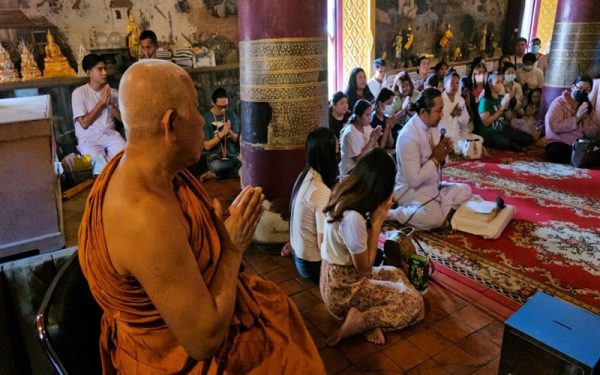 บวงสรวง ทวยเทพไท้เทวา-"Worshiping the Thai gods"