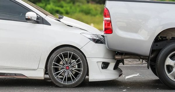 ฝันเห็นรถชน-"Dream of seeing a car-crash"
