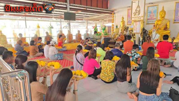 รูปภาพสาธุชนกราบไหว้ปู่เสือมหามงคลของ heng99